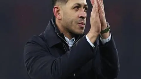 萨拉赫表现优异或夺金球奖，梅西C罗对比评价存失公允